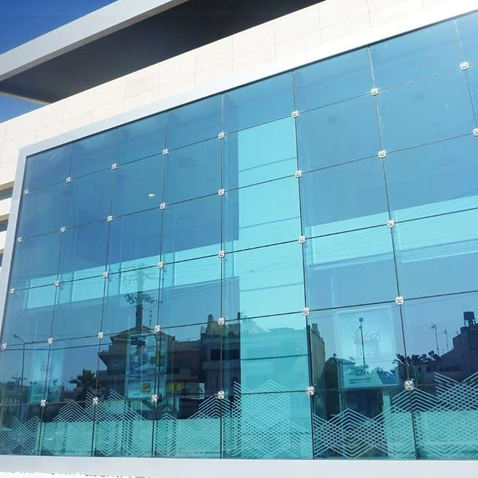Structural glass wall installation in London